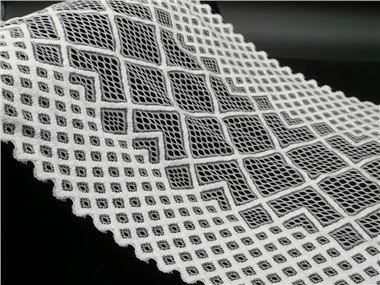 Trodimenzionalna čipkasta obloga